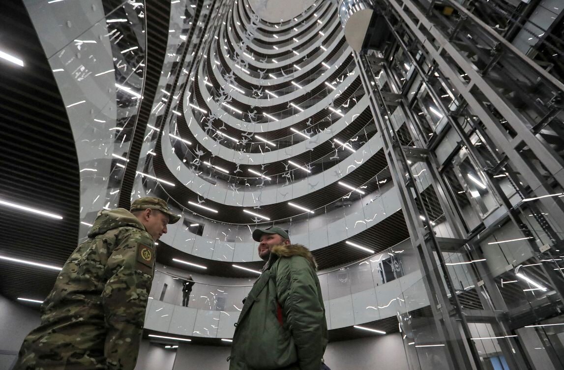 Катастрофа a320 в бангалоре. Чвк вагнер центр спб. Американский солдат. Чвк вагнер в ростове на дону. Чвк вагнер в артемовске.