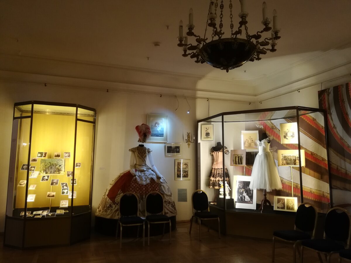 Костюм времен Марии Тальони