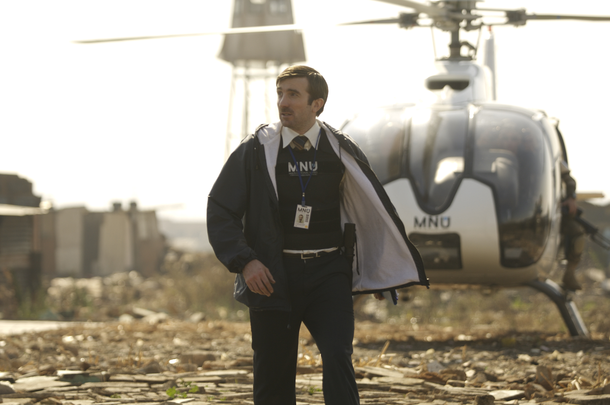 Фрагмент из фильма "Район 9"