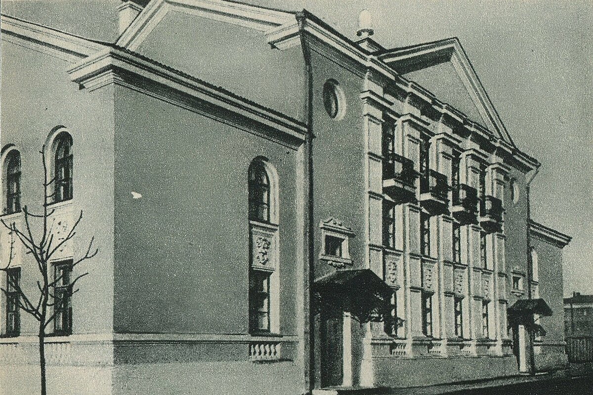 ул. Народного Ополчения, дом 43 корп. 2, 1948 год, архитектор В. В. Извеков 