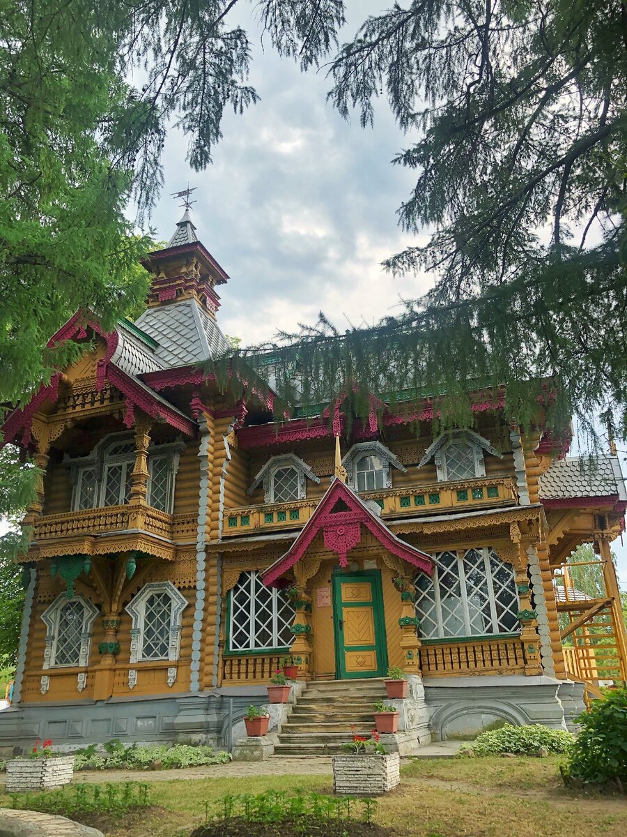 Терем Бугрова в Володарске