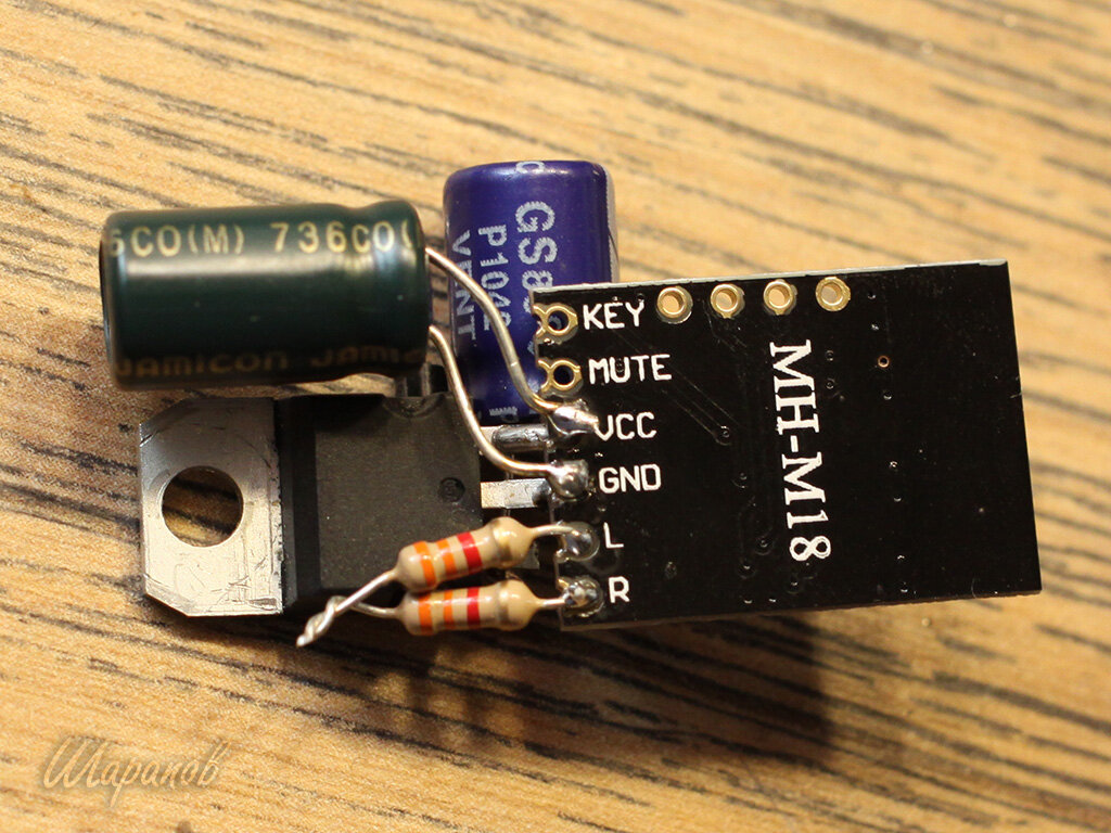 Голосовой помощник колонка. Колонки для дома. Как поставить умную колонку. Умная колонка прямоугольная. Колонка умный дом.