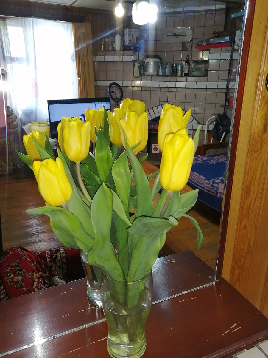 Это вчера муж привез из поездки . 