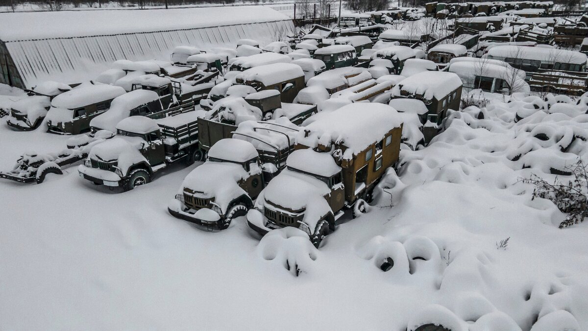 Нашёл свалку военной техники в Нижегородской области. Огромные деньги в  никуда🤦‍♂️😡 | Не дома | Дзен