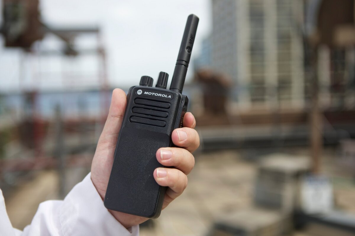 Профессиональная радиостанция: Motorola DP4400e