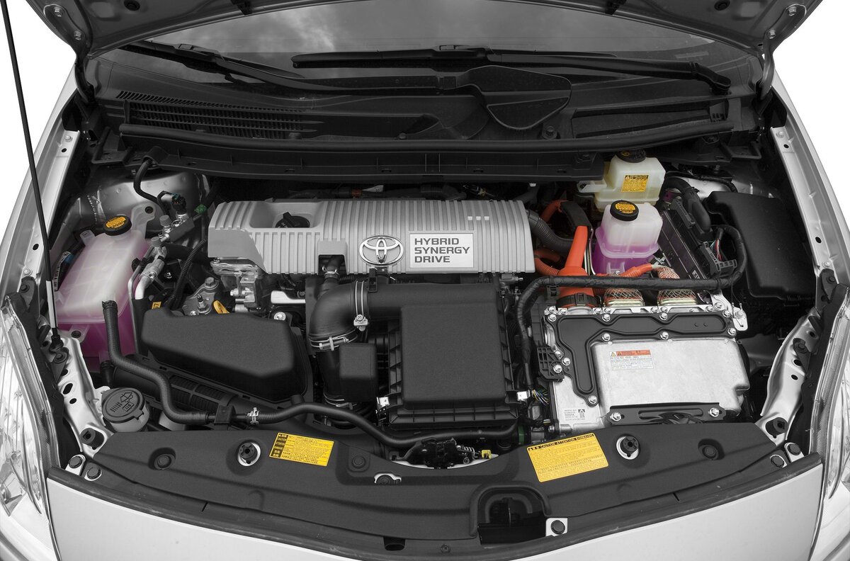 Toyota Prius 2014 г.