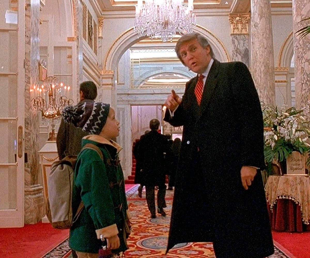 "Один дома-2"