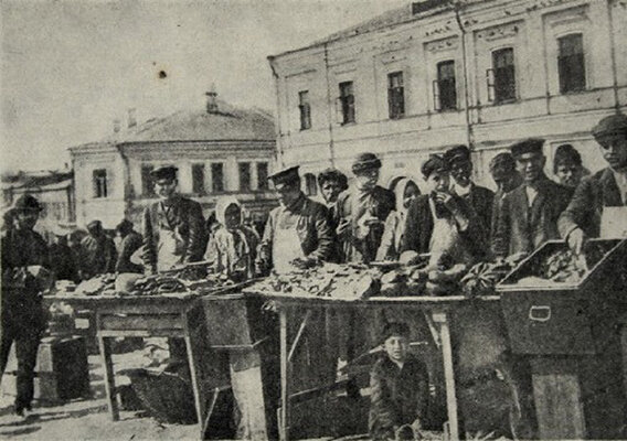 Обжорный ряд на Хитровке, фото конца 19-го в. Источник: mosfo.ru