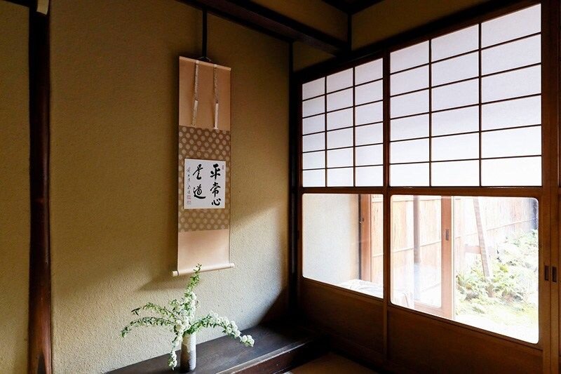 Бумажные окна на Востоке