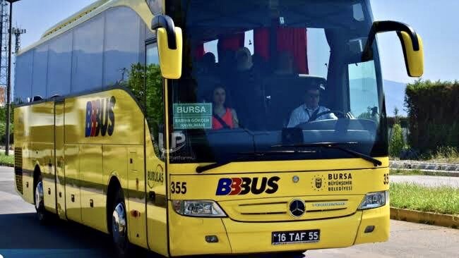 Жёлтый автобус с аэропорта Стамбула до Бурсы
