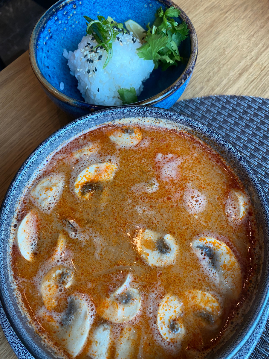 Том Ян с морепродуктами просто супер 🙂 