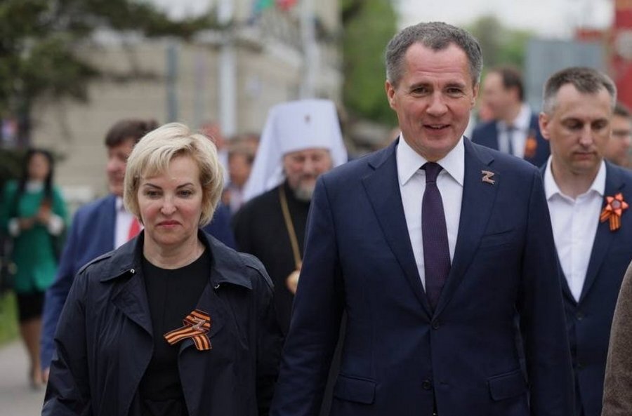 Елена смирнова курск жена губернатора фото биография
