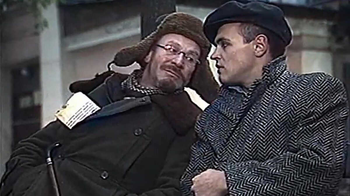 Кадр из телеспектакля "Расследует бригада Бычкова". "Хряк" (Иван Краско)  и "Полетайка"( Владимир Осипчук).