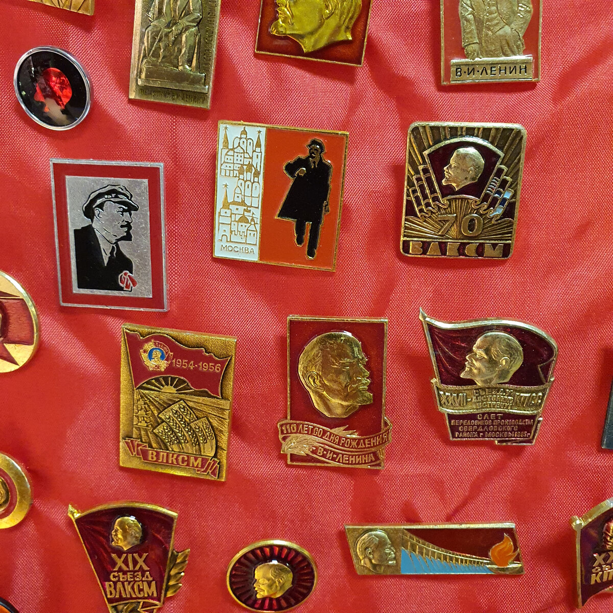 Значки СССР