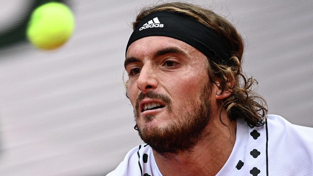    Теннисист Стефаон Циципас (Греция)© AFP 2022 / CHRISTOPHE ARCHAMBAULT