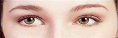 Взгляд влево – вверх: воспроизведение реальных визуальных образов. Если вы попытаетесь вспомнить, какого цвета было вчера платье на вашей подруге, взгляд автоматически уйдет вверх и влево, так как именно там хранятся все когда-либо увиденные картинки.