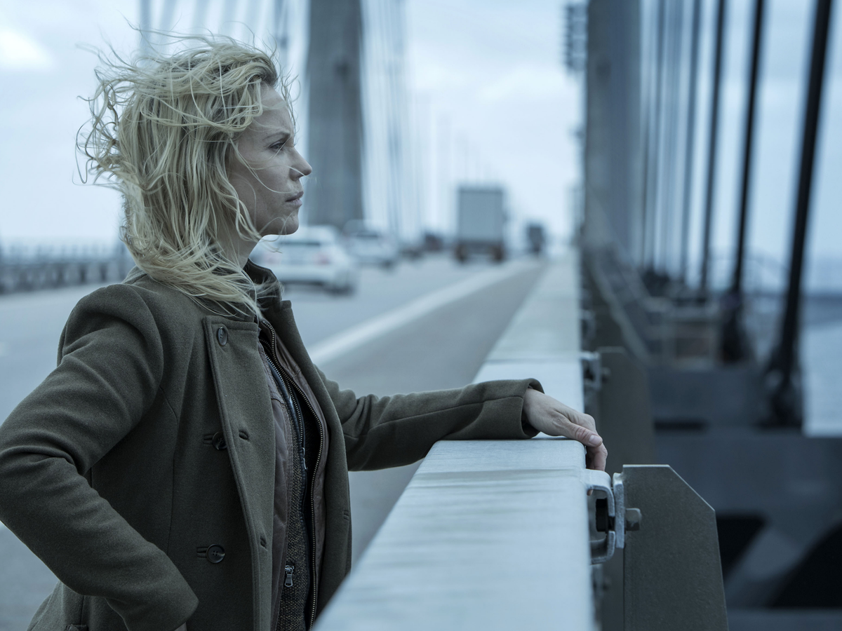 Кадр из сериала «Мост», 2011-2018 годы, режиссеры Шарлотта Зилинг, Лиза Сиве