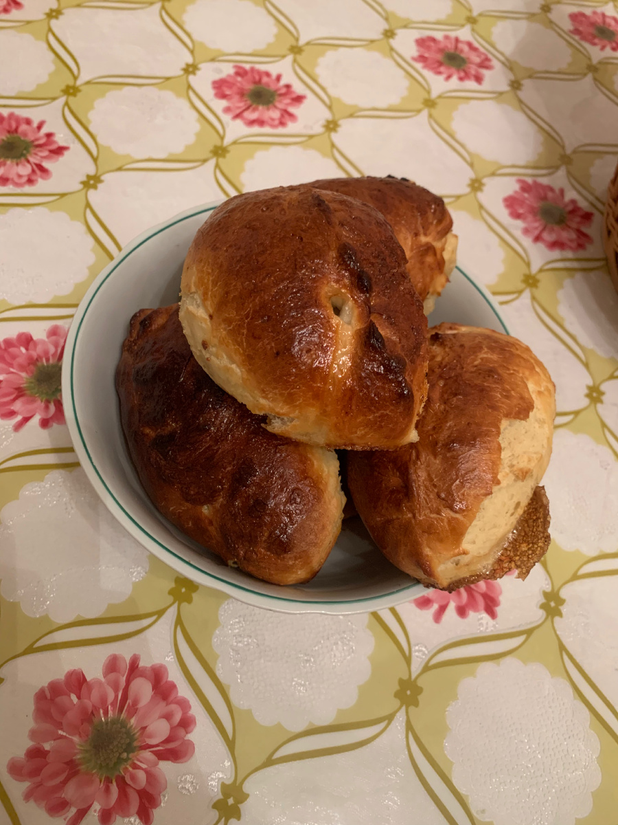 Готовые пироги с яблоком🥰