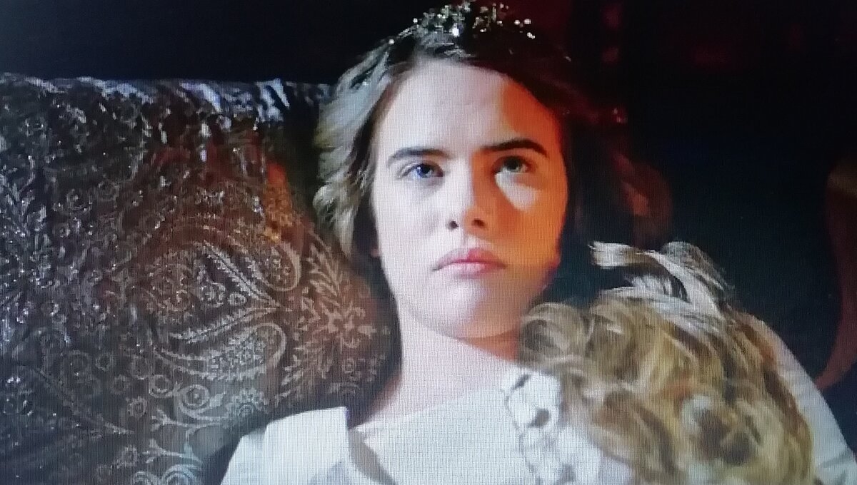 Махпейкер беременна