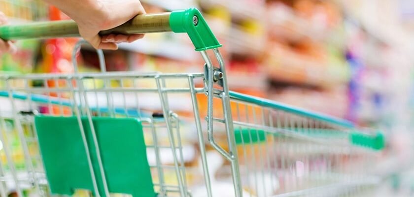 Высокая конкуренция заставляет торговые сети бороться за каждого покупателя и собственную выручку. Маркетологи не дремлют, постоянно изобретают все новые уловки, наполняющие корзины и тележки. А зная, где могут подловить, гораздо легче защитить собственный кошелек от спонтанных и лишних покупок