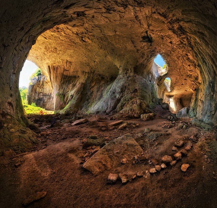 Пещера Проходна в Болгарии