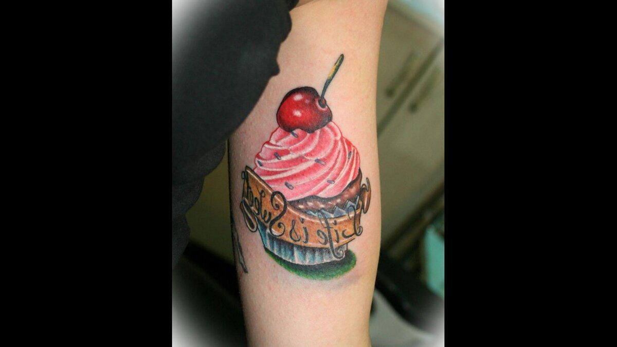 это обычная татуировка