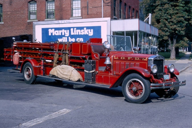 American LAFRANCE 700