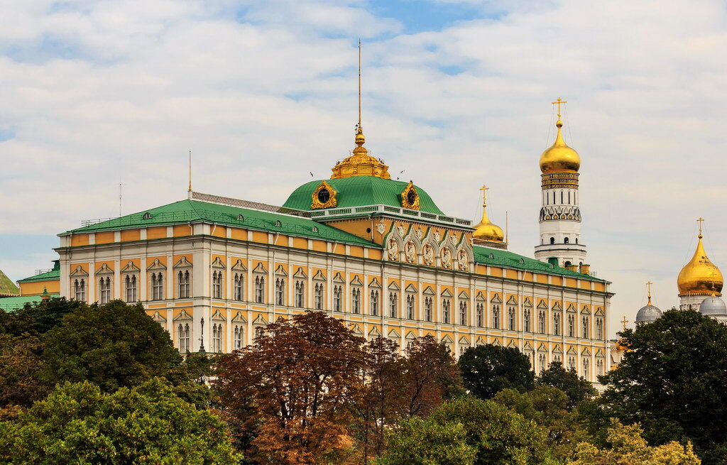 Большой Кремлевский дворец в Москве.