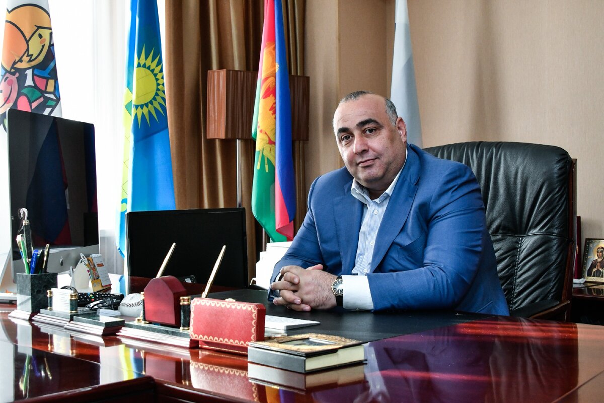 Валерий Димоев: "Я обеими руками за то,чтобы Анапа была не индустриальным, а курортным городом"