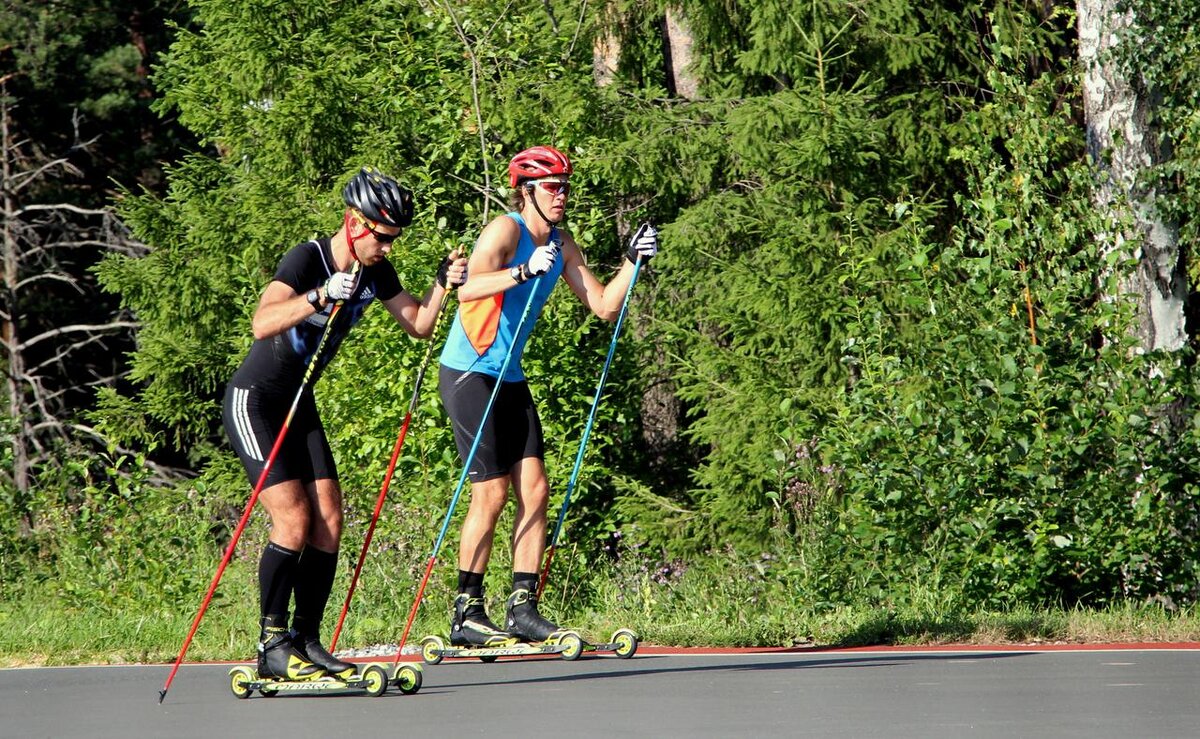 Дмитрий Малышко, Александр Печёнкин, и я очень удачно ловлю движения людей в кадр