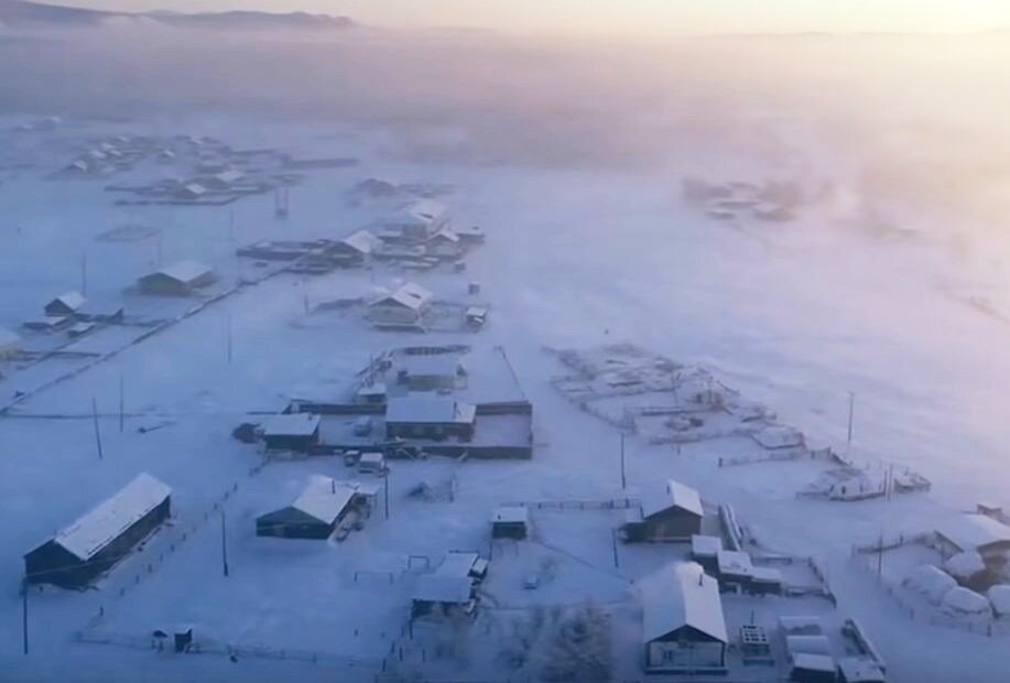 Погода в оймяконе. Поселок Оймякон Якутия. Оймякон и Верхоянск. Оймякон полюс холода. Город Верхоянск полюс холода.