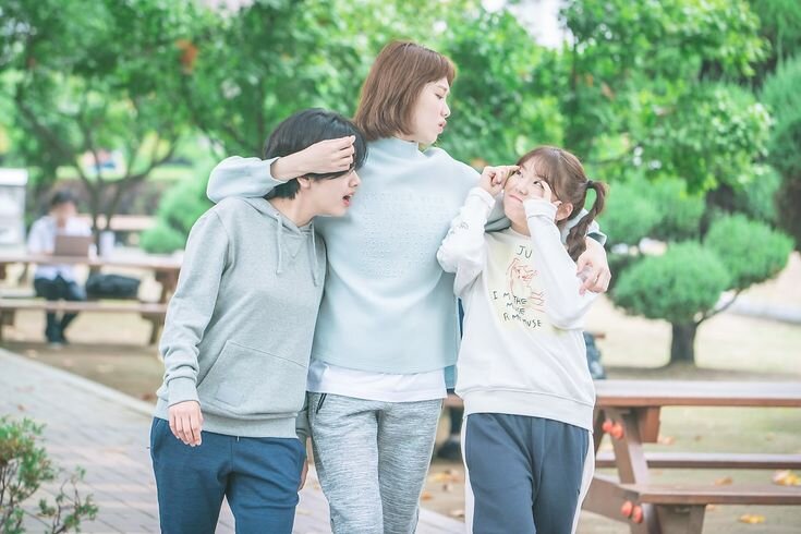 Неплохо показана атмосфера студенчества в дораме "Фея тяжелой атлетики Ким Бок Чжу"