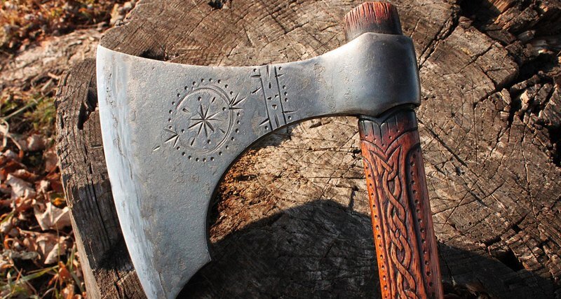 Современная реплика славянского боевого топора