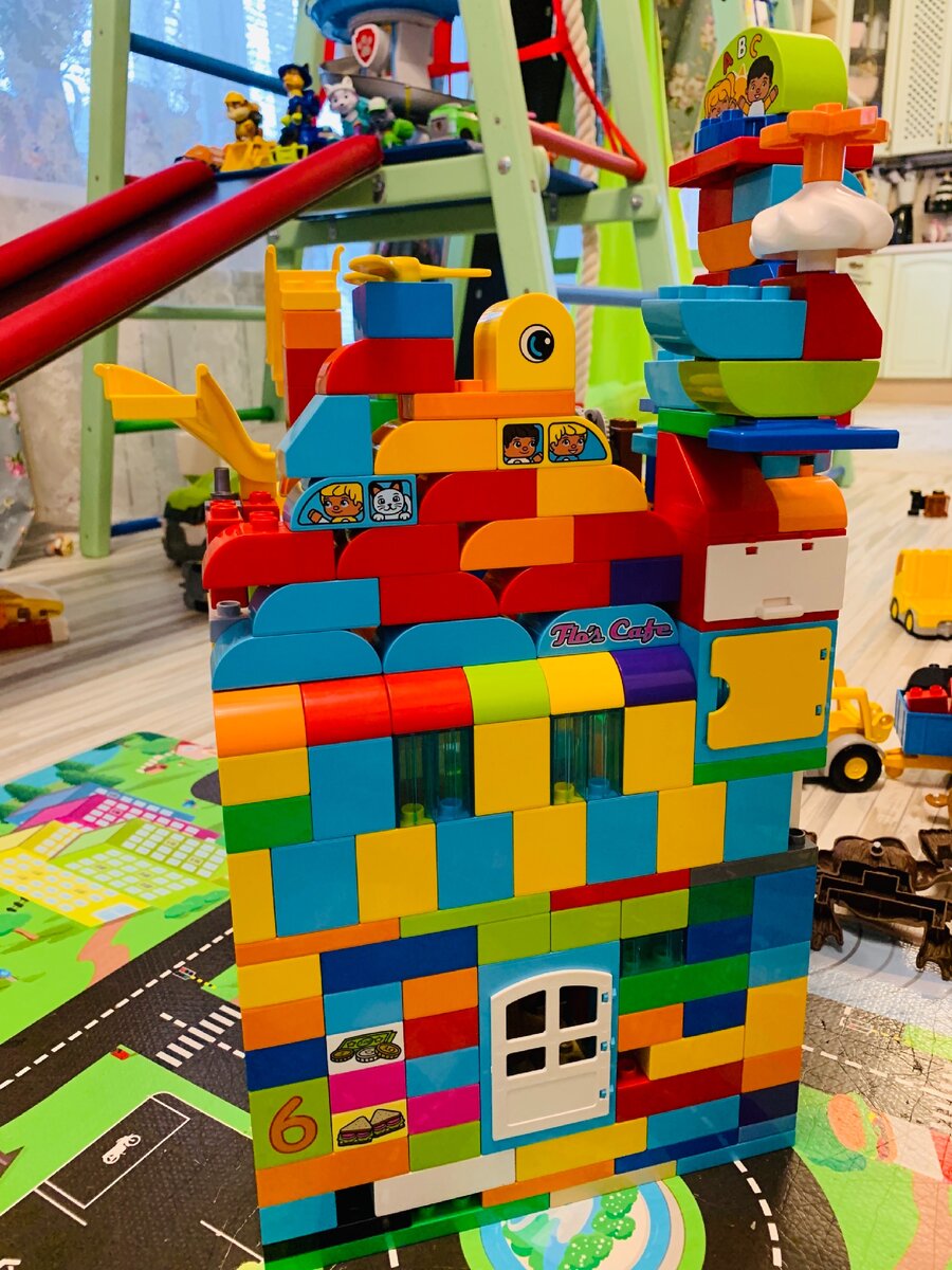 Строим дом из Лего 