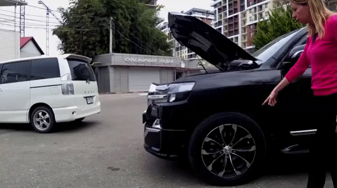 Лиса Рулит. Диски и пороги на переделанном Toyota Land Cruiser 2011