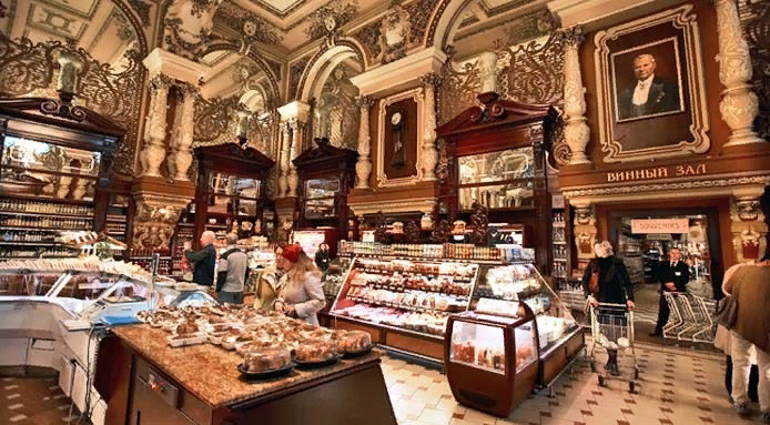 Вместо музея в магазин: легендарные исторические магазины Москвы
