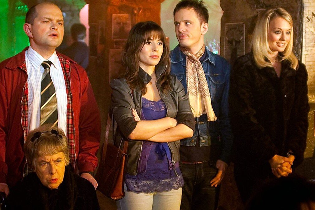 3 сезона (плюс один эпизод)