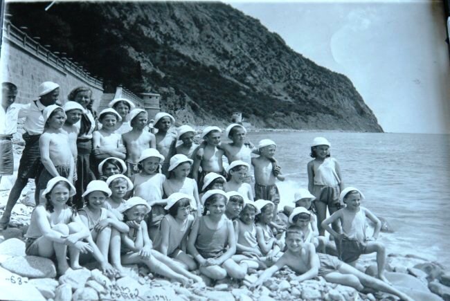 Листайте, пожалуйста, используя стрелочку справа