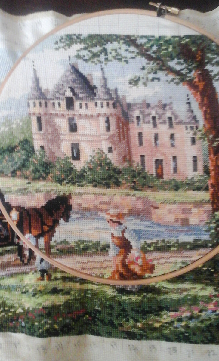 Вышивка "Замок" (фото из личного архива)