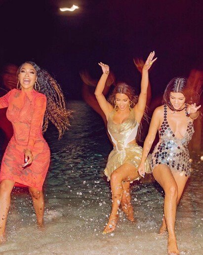 Фото: https://www.instagram.com/kimkardashian/