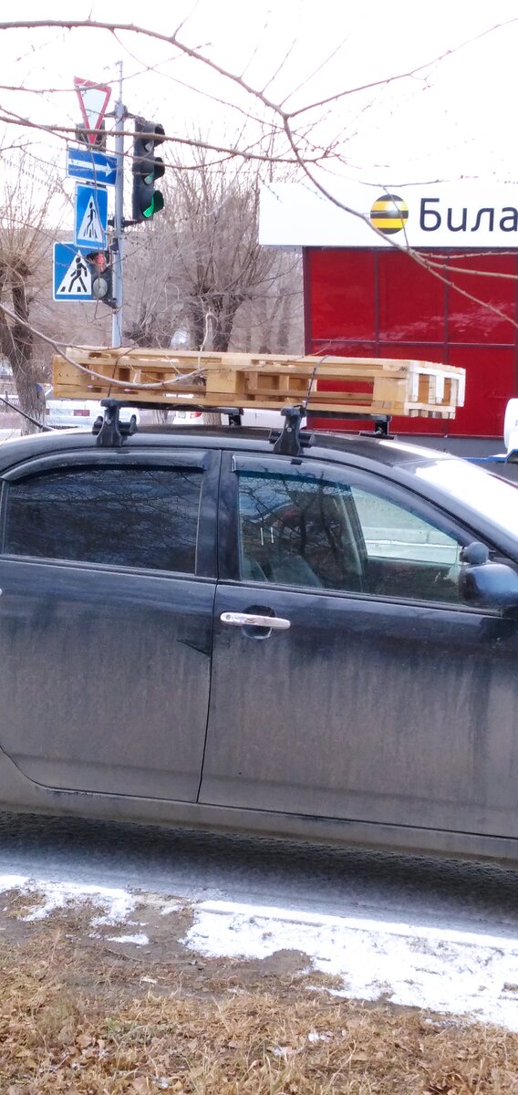 Так возил паллеты (поддоны)