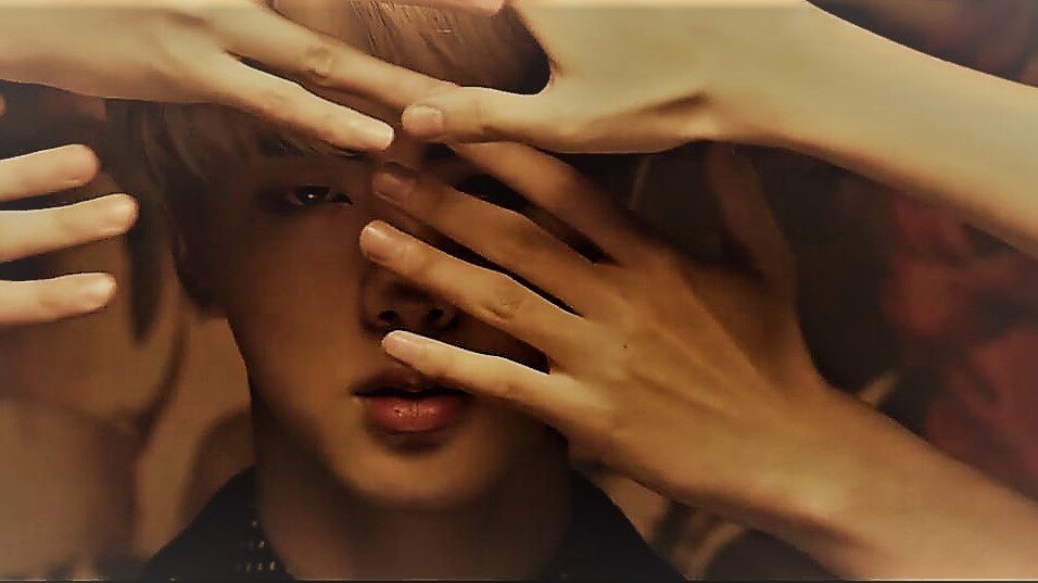 Знаешь ли ты? Джин - самый старший участник BTS!