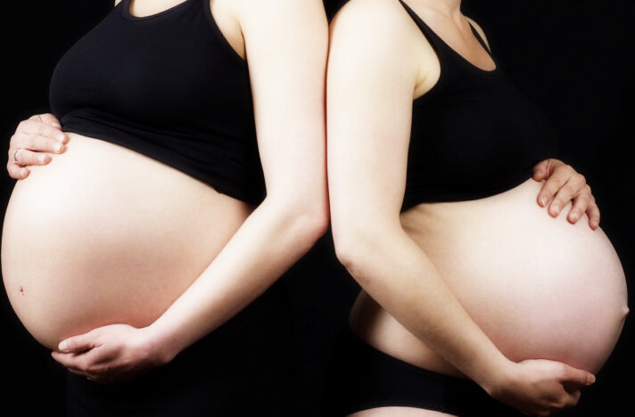 Внешне форма живота беременных отличается, если вынашивается мальчик и девочка