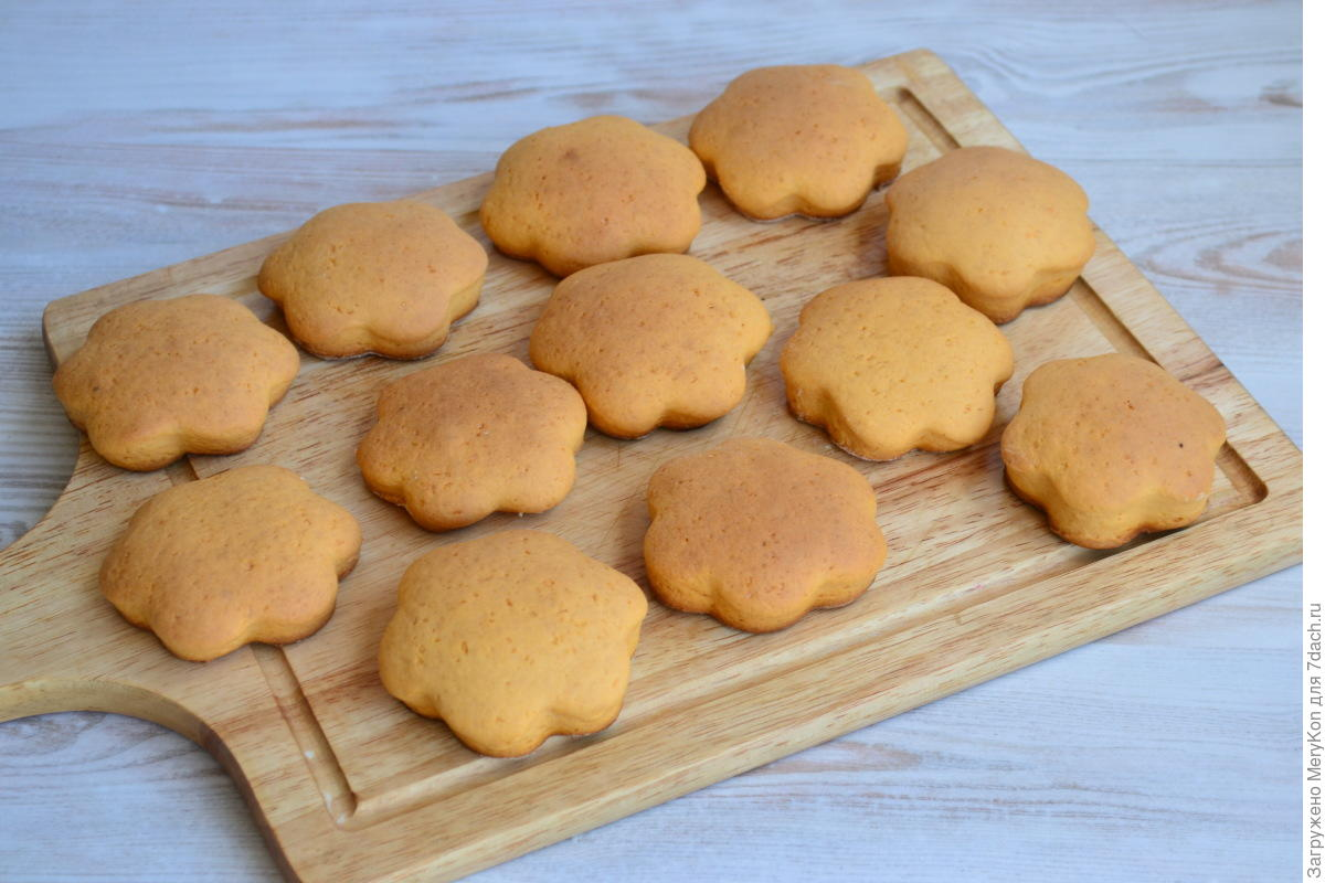 Печенье посыпанное сахаром