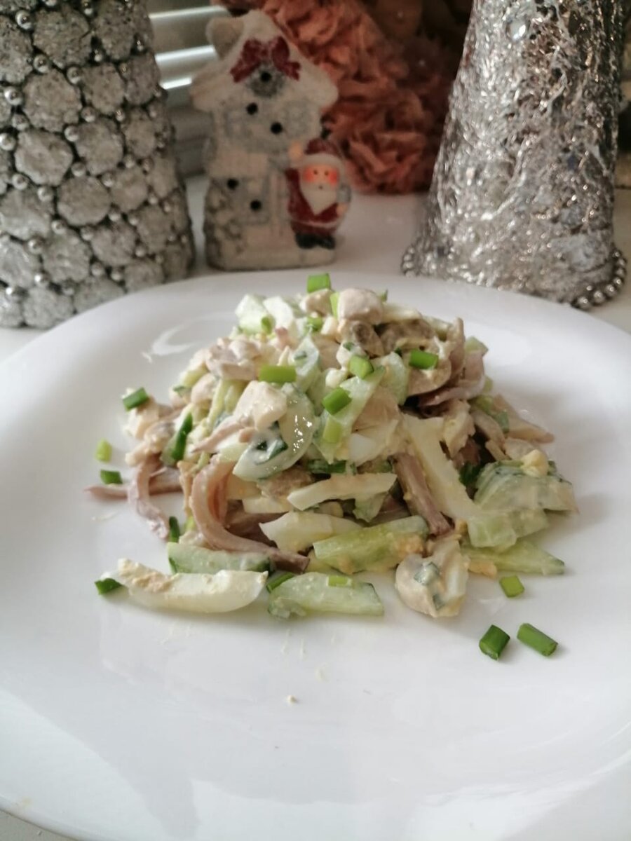 Чем заменить рыбу в салате. Готовлю вкусный и сочный салат, который разлетается на ура.