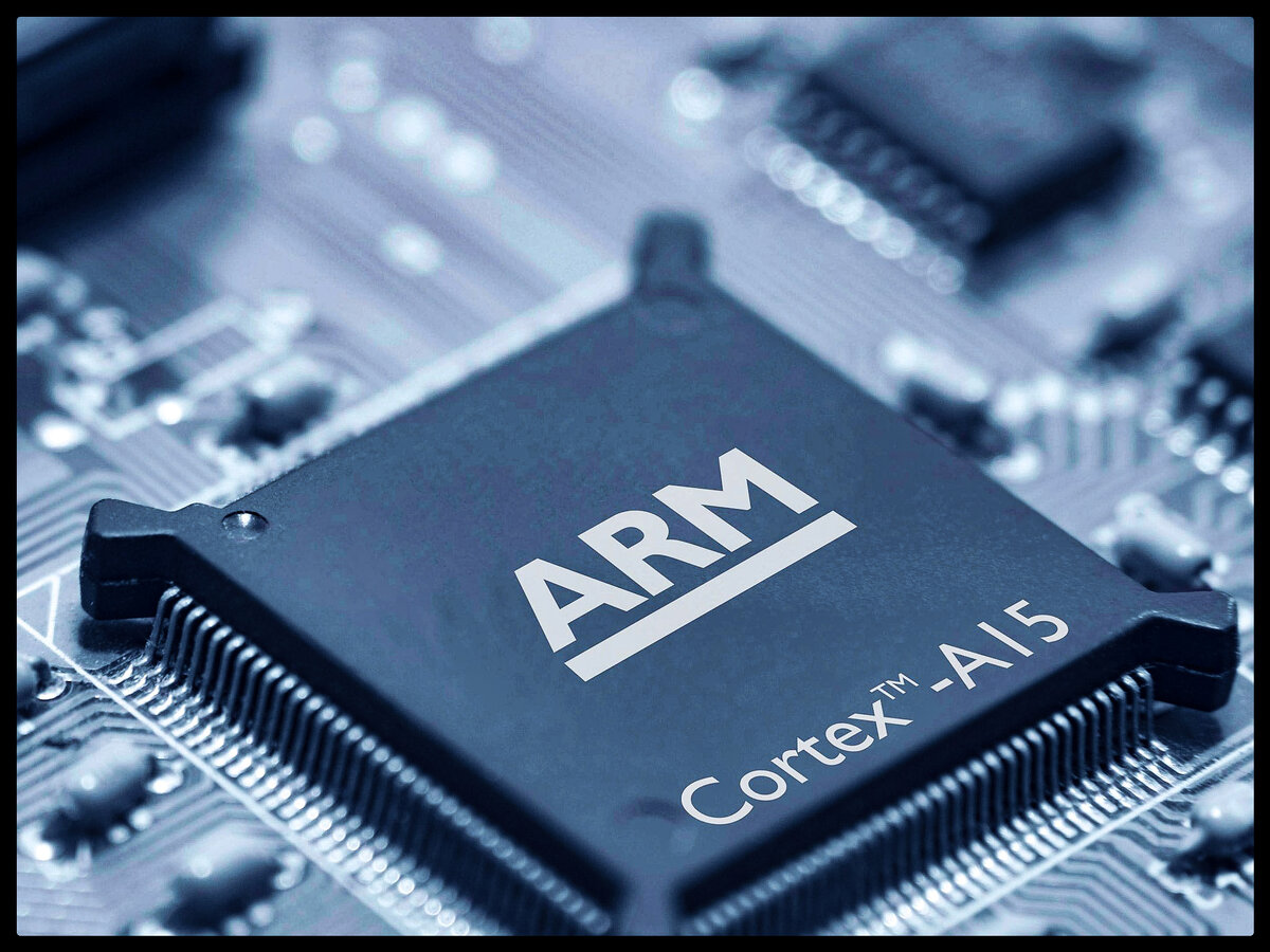 Корпорация Microsoft усердно трудится над доводкой своего ноутбука Always Connected PC на базе ARM с Windows 10 на борту