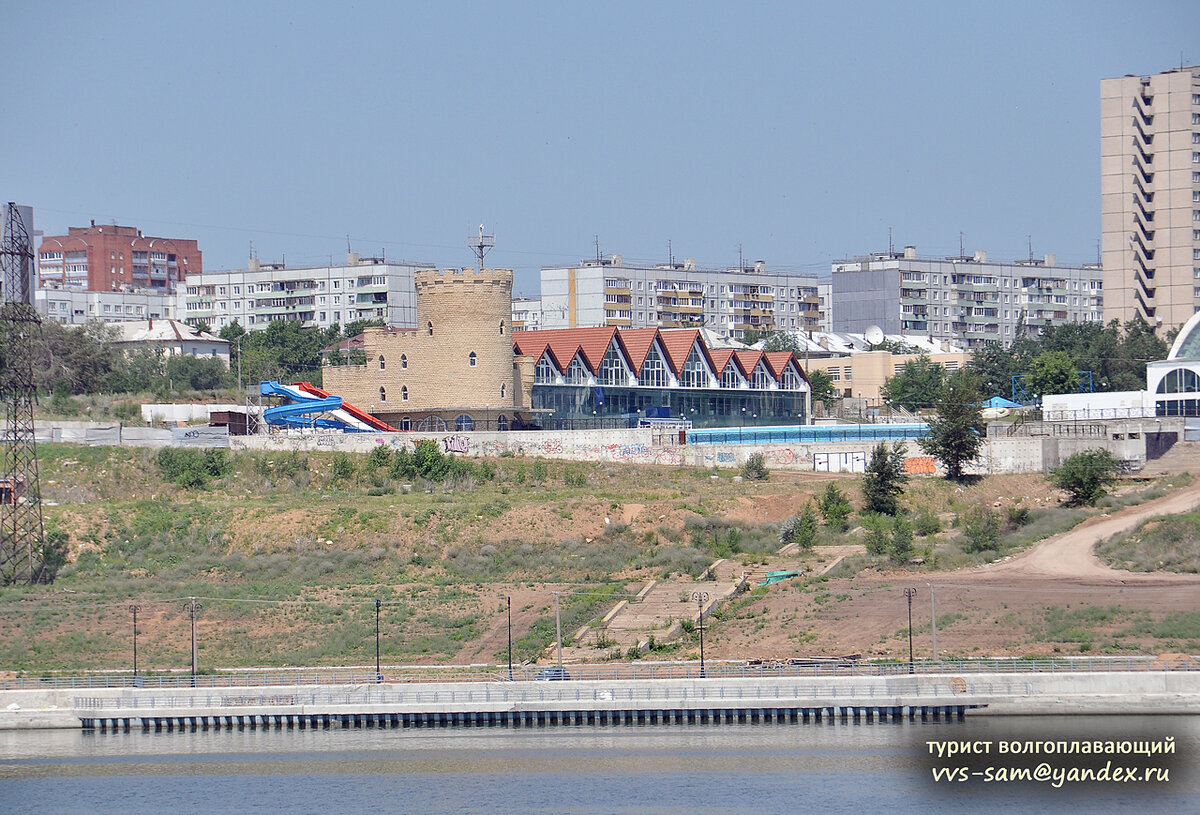 Спортивный комплекс возле ДК. Фото 14.06.2012.