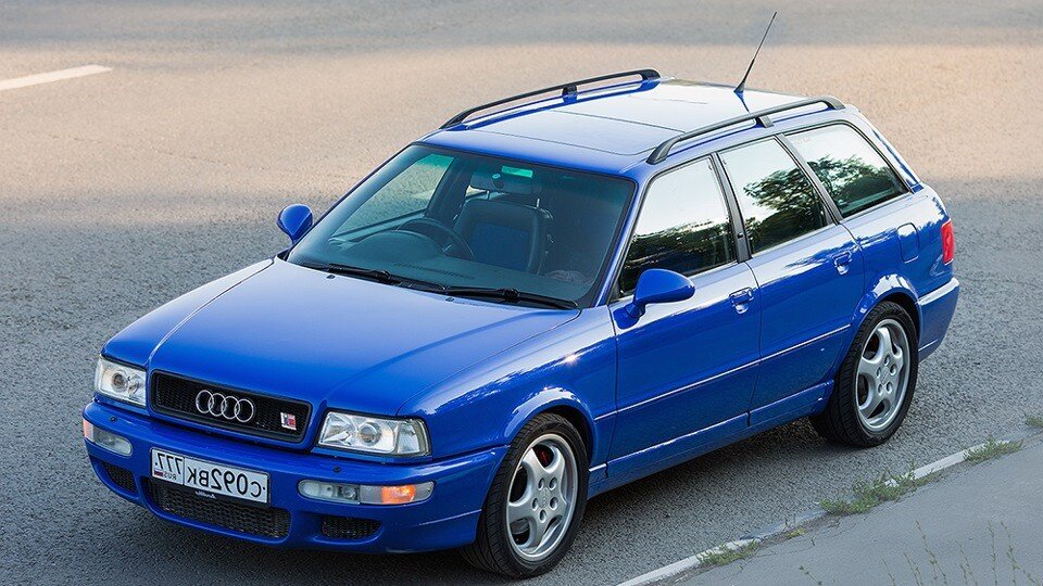 Audi RS2 в цвете RS Blau