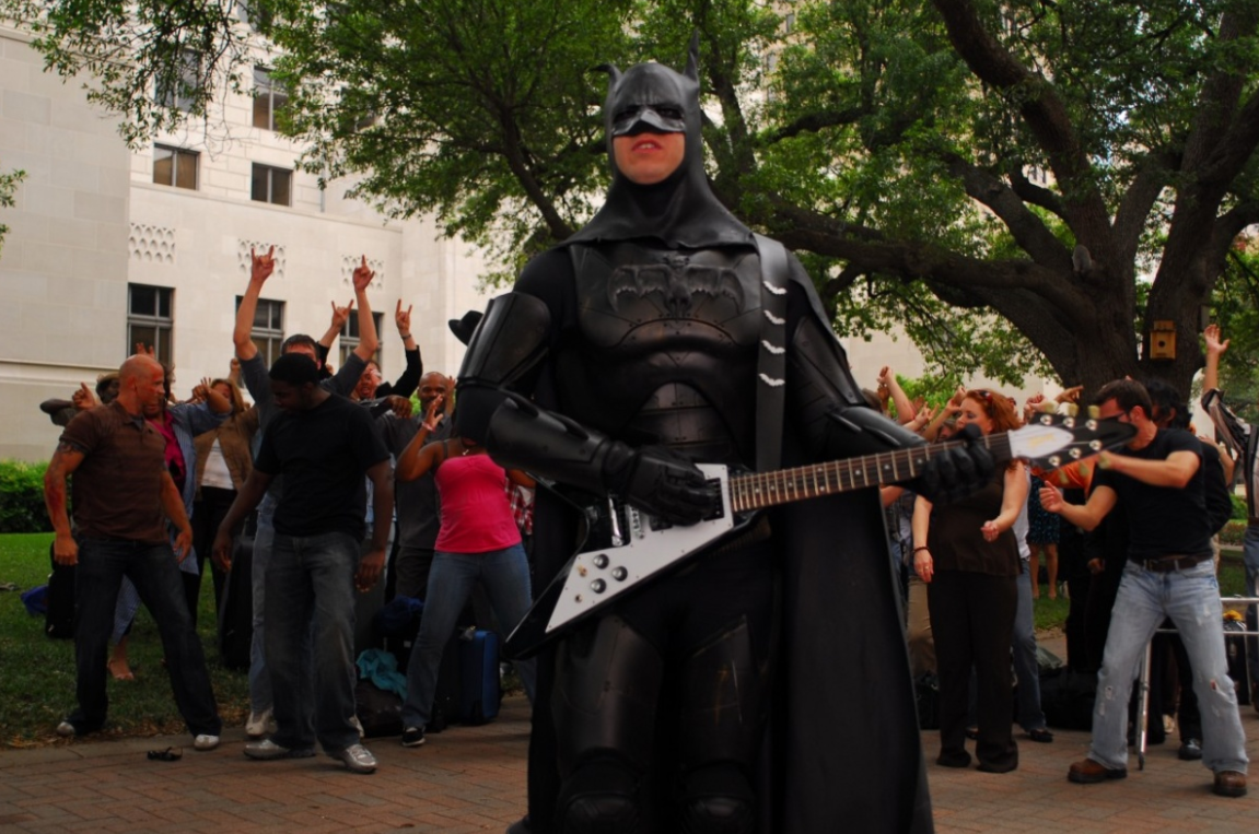 Кадр из фильма "Нереальный блокбастер (2008)"