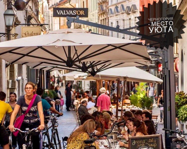 Маленькие уютные улочки Черногории
